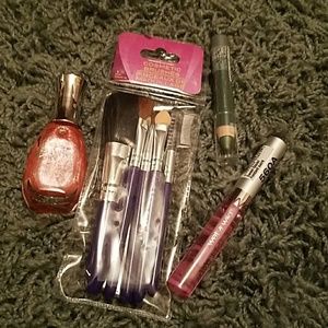 NWT makeup bundle